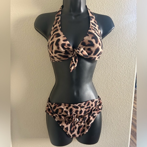 Carmen Marc Valvo Animal Print Bikini size SP - Picture 1 of 9
